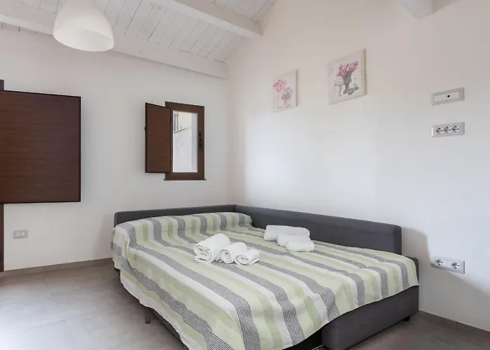 Il Sole Di Cabras-modern In The Heart Of Town Apartament *